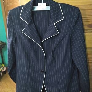 Size 16W Navy Skirt and Jacket Set w/ Pinstripes in White